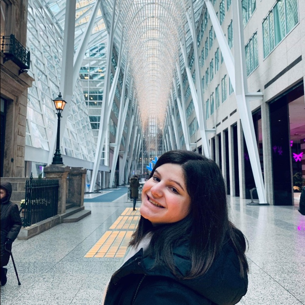 Meet your Posher, Suzanne